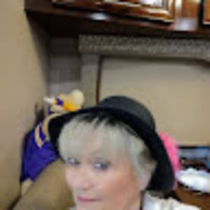 Meet your Posher, Vicki